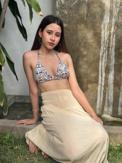 Falda con abertura
